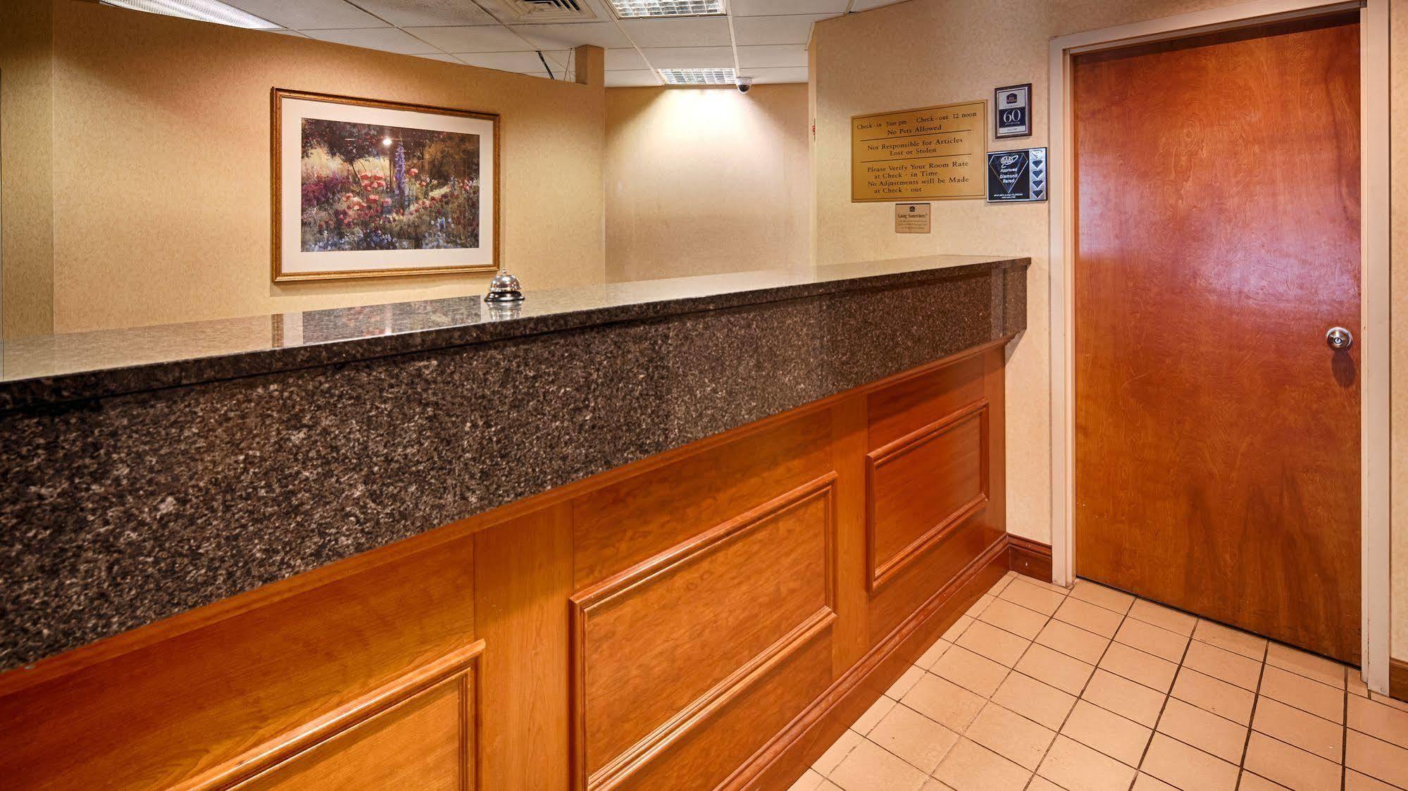 Hotel Baymont By Wyndham Groton/Mystic Exterior foto